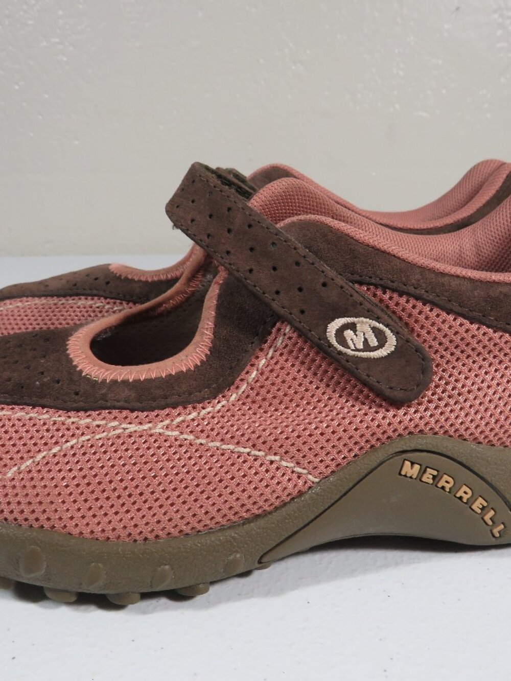Merrell Girls Size 4 Sprint Jump Suede Sneakers!
